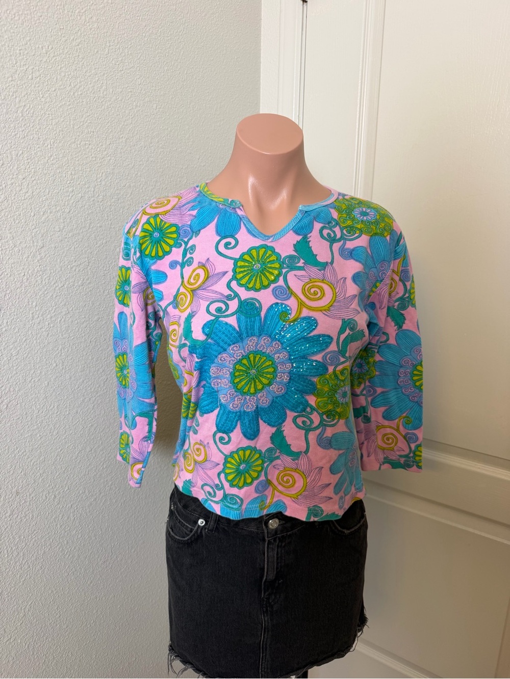 Temptations Y2K colorful Pink Floral half sleeve cotton top Sz m